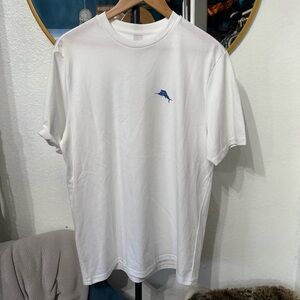 Tommy Bahama caught red handed nwot T-shirt.